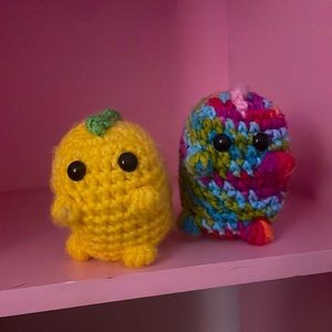 These are fun little dinosaurs you can play with or decorate with for fun